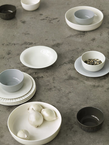 Sarjaton white pasta bowl