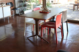 Y dining table